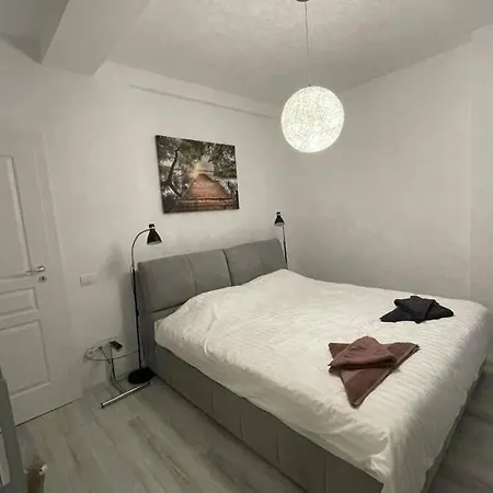Sega-Nemoaparthotel * Năvodari